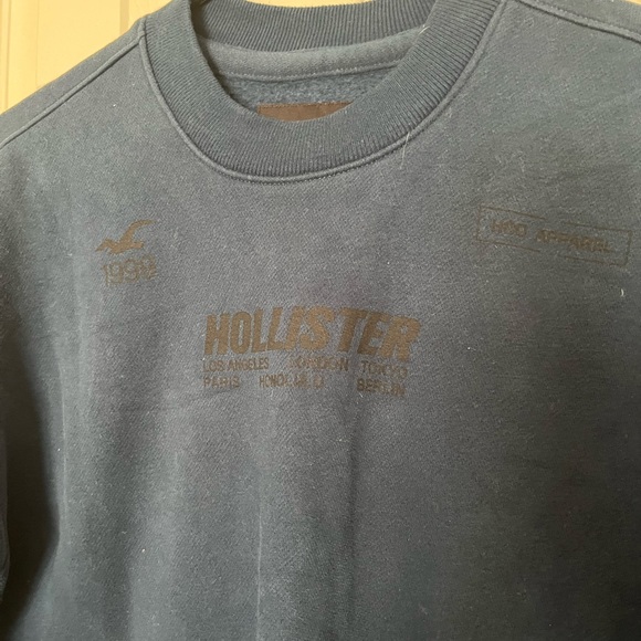 Hollister sweatshirt - Picture 2 of 3
